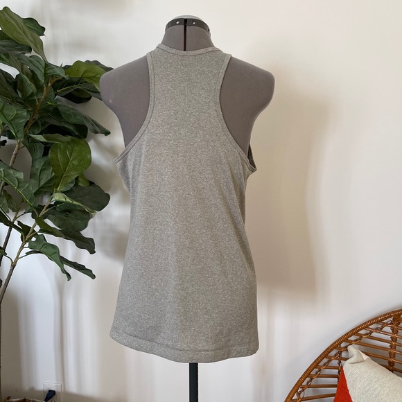 Nike Large Swoosh Dri-Fit tank top - Picture 5 of 8